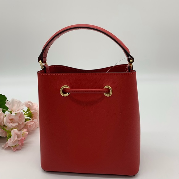 Michael Kors Suri Small Bucket Crossbody/ Flame - Picture 4 of 10